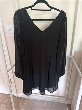 INC International Concepts Black Sheer Long-Sleeve V-Neck Dress